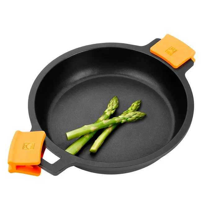 BRA Efficient A270536 Cacerola para Horno 7.1L Ø36cm, Aluminio Fundido Apta para Inducción, Teflon Platinum Plus, Incluye Tapa, Apta Lavavajillas, Negro