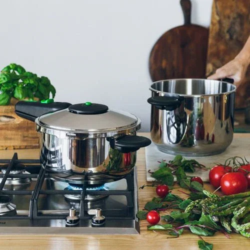 Monix Olla a Presión Presto M911001 Pack de 2 (4L + 6L = 10L Total) Acero Inoxidable 18/10, Triple Fondo y Triple Seguridad, Apta para Todas las Cocinas Incluida Inducción