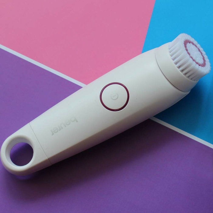 Beurer FC-45 Cepillo Facial Eléctrico con Limpieza Profunda 4X y Resistencia IPX7