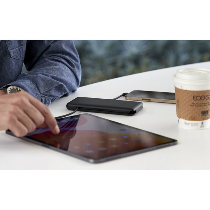 Belkin Powerbank BOOST CHARGE Plus 10K con cables integrados Lightning y USB-C, 10.000 mAh, Negro Belkin Powerbank BOOST CHARGE Plus 10K con cables integrados Lightning y USB-C, 10.000 mAh, Negro