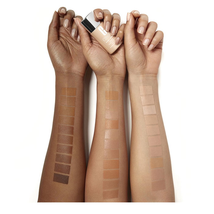Clinique EVEN BETTER Fluid Foundation CN52-neutral