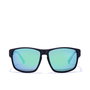 Hawkers Gafas de Sol FASTER RAW Polarized Black Emerald Unisex Deportivas con Lentes Espejadas Verdes y Azules Fabricadas en España con Protección UV400 TR90