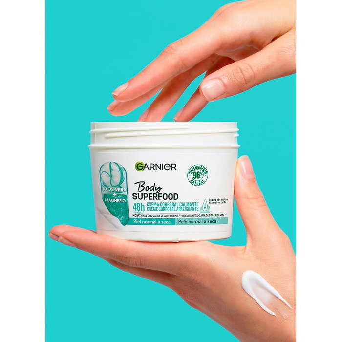 Garnier BODY SUPERFOOD Crema Corporal Calmante con Aloe Vera para Piel Normal a Seca, Hidratación 48h, 380 ml