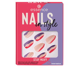 Essence Nails in Style Uñas Artificiales stay wavy