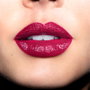 Revlon Super Lustrous Barra de Labios 440-cherries in the snow
