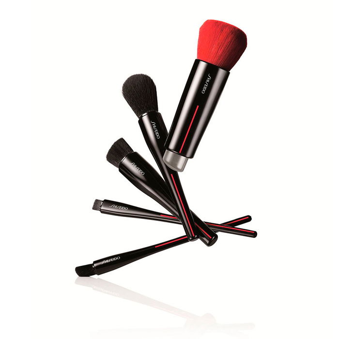 Shiseido HASU FUDE Foundation Brush Brocha de Maquillaje para Bases Fluidas y Compactas, Aplicación Uniforme, Acabado Profesional, Hecha en Japón, 1 Unidad