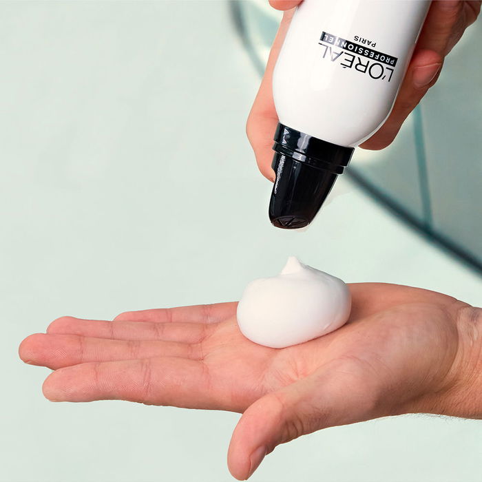 L'Oréal Professionnel Paris TECNI ART Full Volume Mousse Fijación 5, Volumen Extra, Esponjoso, 250 ml, para Todo Tipo de Cabello, Protección UV