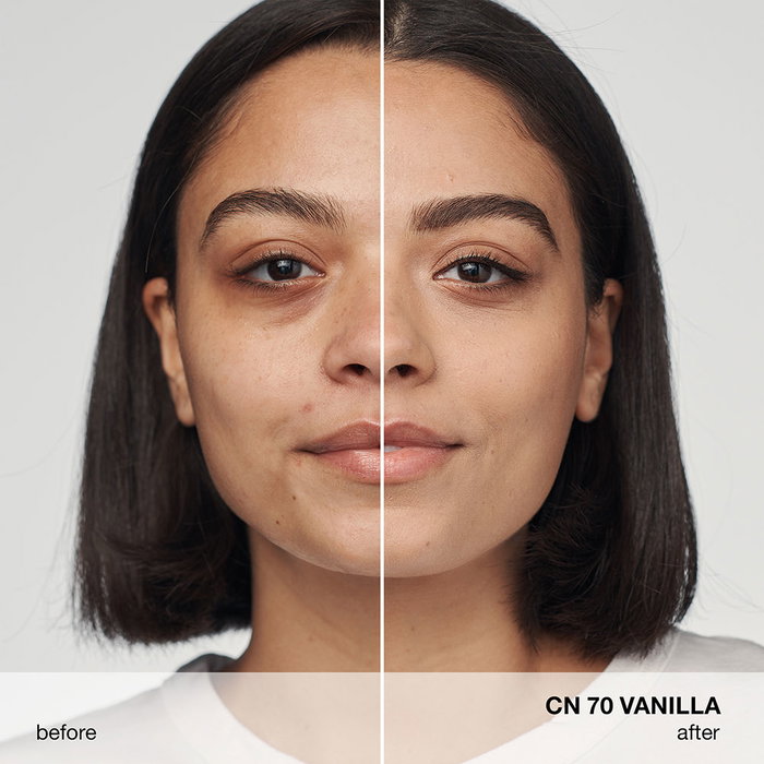 Clinique EVEN BETTER CLINICAL Foundation SPF20 #CN70-Vanilla 30 ml - Base de Maquillaje Sérum con Tecnología de 3 Sérums, Ácido Hialurónico y Vitamina C