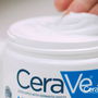 Cerave Crema Hidratante Rostro y Cuerpo con Ácido Hialurónico y Ceramidas Esenciales, 340 gr