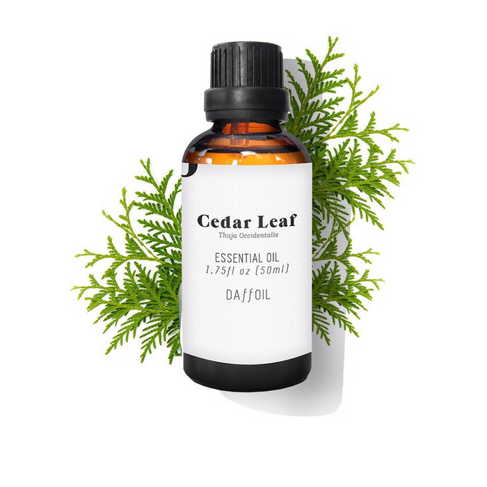 Daffoil Aceite Esencial Hoja de Cedro 50 ml para Acné, Poros, Puntos Negros y Caspa 100% Natural y Ecológico