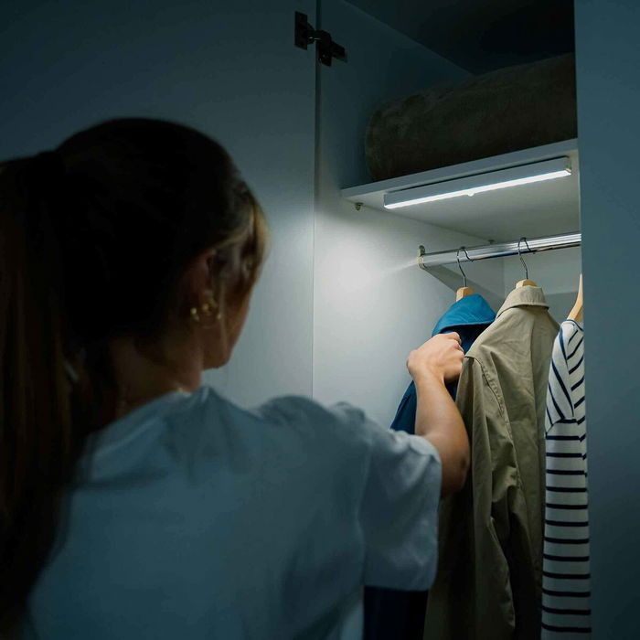 Luz LED con Sensor de Movimiento KSIX Grace Luz LED con Sensor de Movimiento KSIX Grace