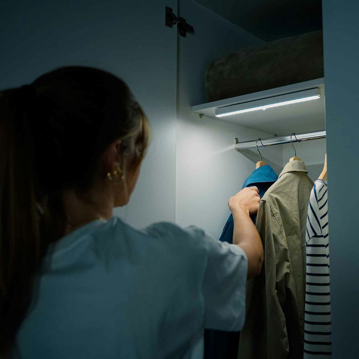 Luz LED con Sensor de Movimiento KSIX Grace Luz LED con Sensor de Movimiento KSIX Grace