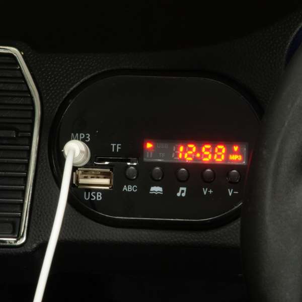 Coche bateria porsche cayenne s 12v radio control 2 plazas con luz y sonido 134x81,5x58 cm - modelos surtidos