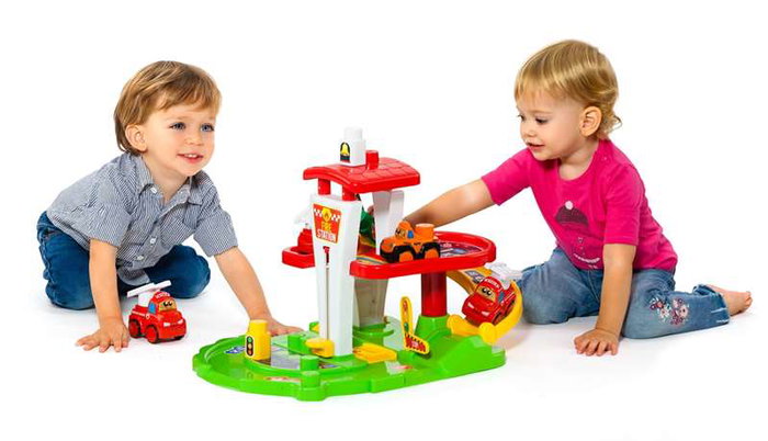 Molto Juego Construcción Estación de Bomberos con Coche Electrónico, Luz y Sonido 53x31x31 cms