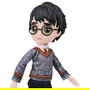 Spin Master Wizarding World Harry Potter - Figura Articulada de Harry Potter con Varita y Uniforme Hogwarts, 20.3 cm - 6061836