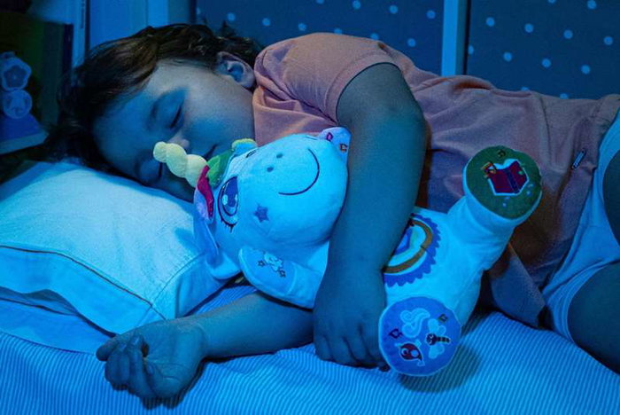 Molto Gusy Luz Unicornio Interactivo con Luz y Sonidos, Cuentacuentos y Grabadora 24 cm Molto Gusy Luz Unicornio Interactivo con Luz y Sonidos, Cuentacuentos y Grabadora 24 cm