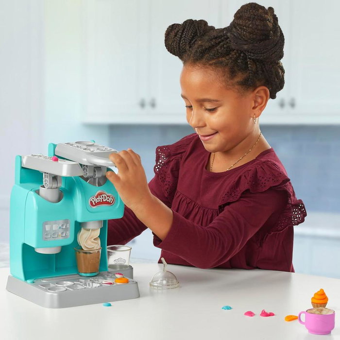 Hasbro Play-Doh Super Cafetera F5836 Juguete +3 años, 8 botes y 20 accesorios, multilingüe