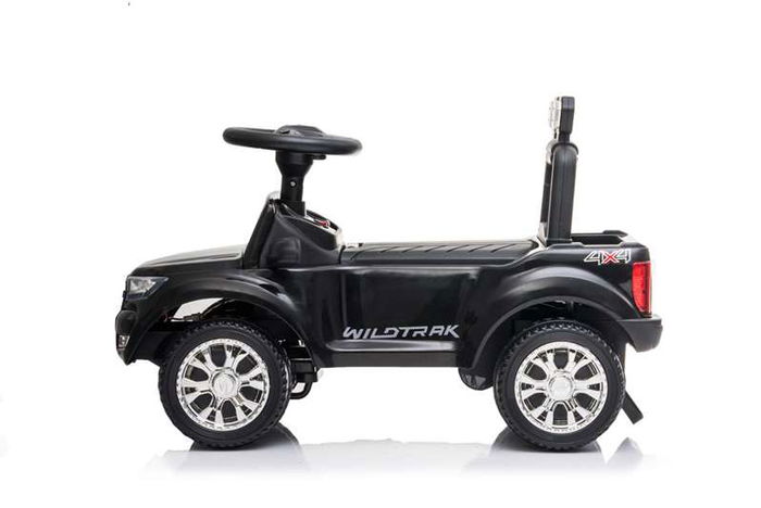 Injusa Correpasillos Ford Ranger 70x37.5x45cm