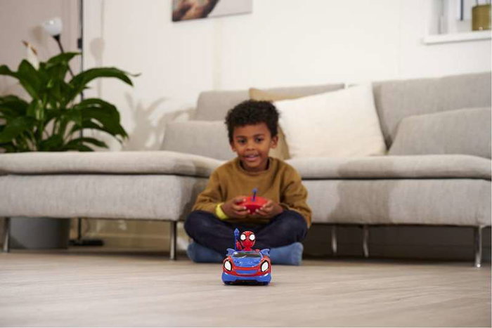 Smoby Coche Radio Control Spidey Web Crawler, Funciona Adelante y Marcha Atrás en Curva, Escala 1:24, 17 cm