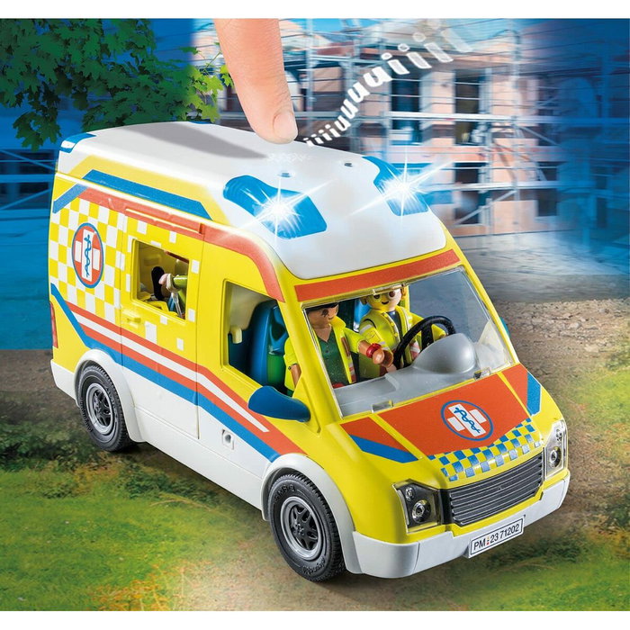 Playmobil Ambulancia con luz y sonido City Life 71202