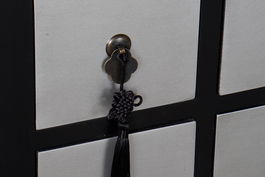 DKD Home Decor Mueble TV Airi Oriental Negro y Plateado 24 x 51 x 130 cm