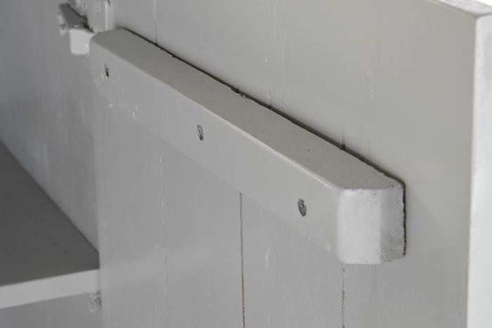 DKD Home Decor Armario Glam Hiras Blanco Dorado 45 x 110 x 85 cm DKD Home Decor Armario Glam Hiras Blanco Dorado 45 x 110 x 85 cm