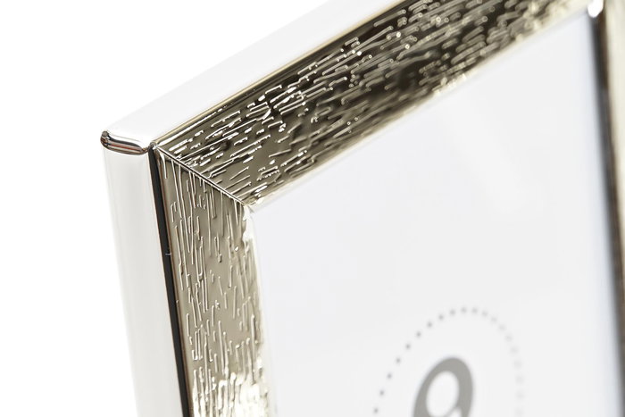 DKD Home Decor Marco de Foto 10x15 Tradicional Plateado Metal 12 x 17 x 2 cm DKD Home Decor Marco de Foto 10x15 Tradicional Plateado Metal 12 x 17 x 2 cm