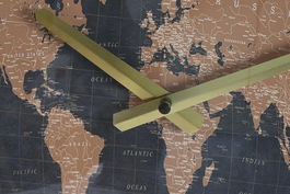 DKD Home Decor Reloj Pared Mapamundi Marron Plateado Hierro Cristal 46 x 46 cm (2 Unidades)