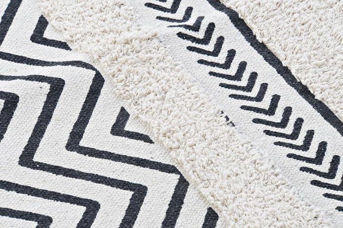 DKD Home Decor Alfombra Scandi Negro Blanco Zig Zag Algodon Polyester 226 x 160 x 0.7 cm