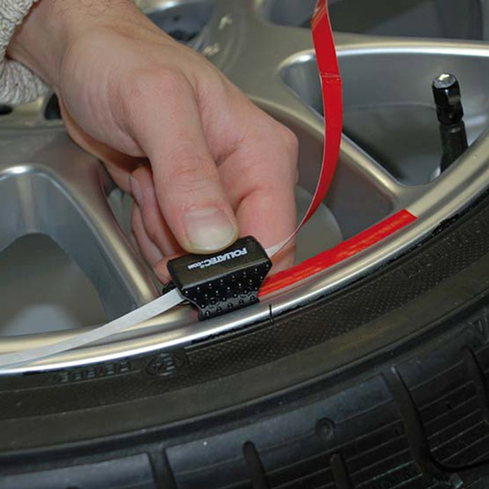 Foliatec FO34369 Cinta de Pinstriping para Llantas GT Azul 8.6 m (4 x 2.15 m) Ancho 6 mm, PVC Resistente, Incluye Ayuda de Montaje Foliatec FO34369 Cinta de Pinstriping para Llantas GT Azul 8.6 m (4 x 2.15 m) Ancho 6 mm, PVC Resistente, Incluye Ayuda de Montaje