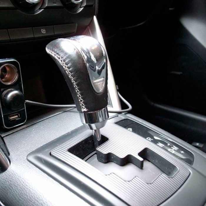 Momo Combat Evo MOM15511261117L Pomo de Cambio Cromado de Cuero y Aluminio