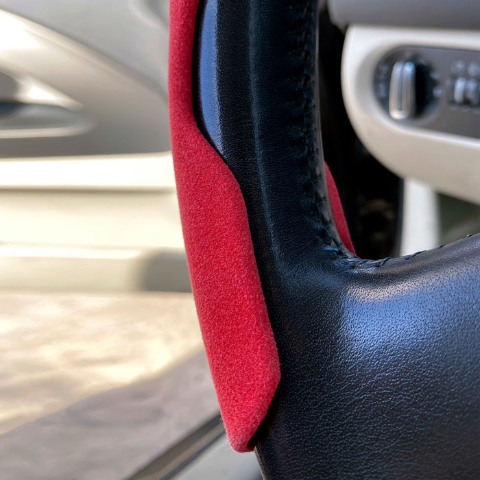 Occ Sport Funda de Volante Roja 2 Piezas, OCCFV0004, Para Volantes 35-40 cm, Mejora el Agarre, ABS y Terciopelo, Diseño Universal para Turismos Occ Sport Funda de Volante Roja 2 Piezas, OCCFV0004, Para Volantes 35-40 cm, Mejora el Agarre, ABS y Terciopelo, Diseño Universal para Turismos