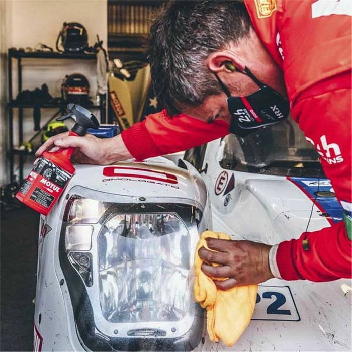 Motul MTL110151 Quitamultas Quita Insectos y Materia Orgánica Limpiador para Cualquier Superficie Vehículo