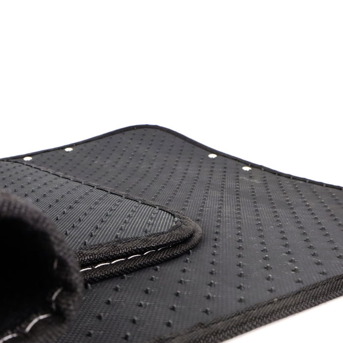 Alfombrilla para Coche MOMO MOMLCM012BW Blanco Negro Universal