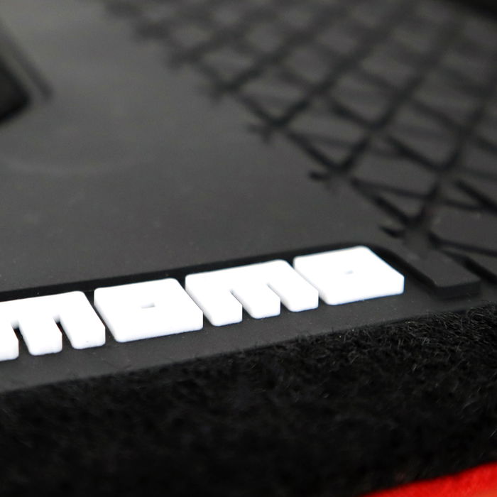 Momo MOMLCM4A7BR Set Completo 4 Piezas Alfombras Universales Negro-Rojo para Coche Calidad Resistente