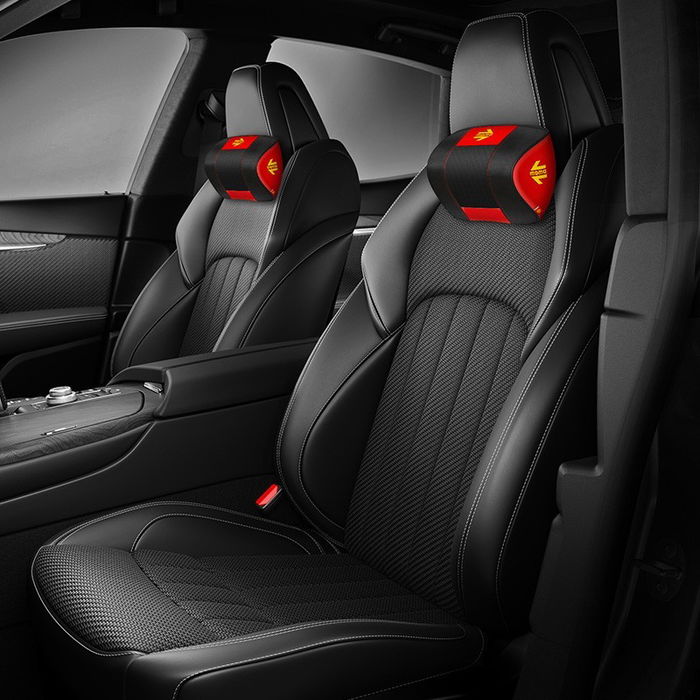 Momo Cuello Coche Soporte Comfort MLNSCCBR Negro-Rojo