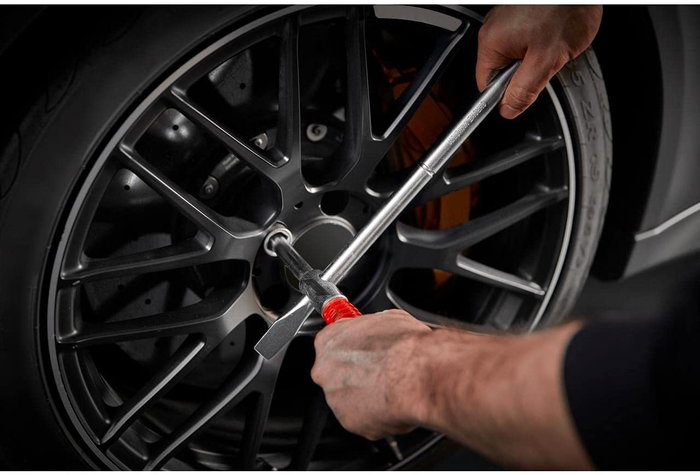 Formula 1 Llave de Rueda F110801 Acero al Carbono Mango Giratorio 360° Potencia hasta 200% Par Incluye Palanca Ajuste y Dos Vasos 17/19mm 21/23mm Bolsa Almacenamiento