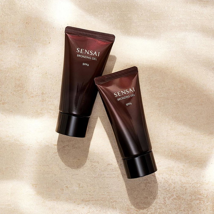 SENSAI Bronzing Gel SPF6 BB Cream #BC61 Soft Bronze - Gel bronceador hidratante de acabado sedoso y natural, efecto unificador, 50 ml