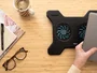 Trust Soporte Refrigerante para Portátil con 2 Ventiladores USB, Almohadilla Fría Breeze Xstream, Diseño Inclinado para Hasta 40,6 cm (16 pulgadas)