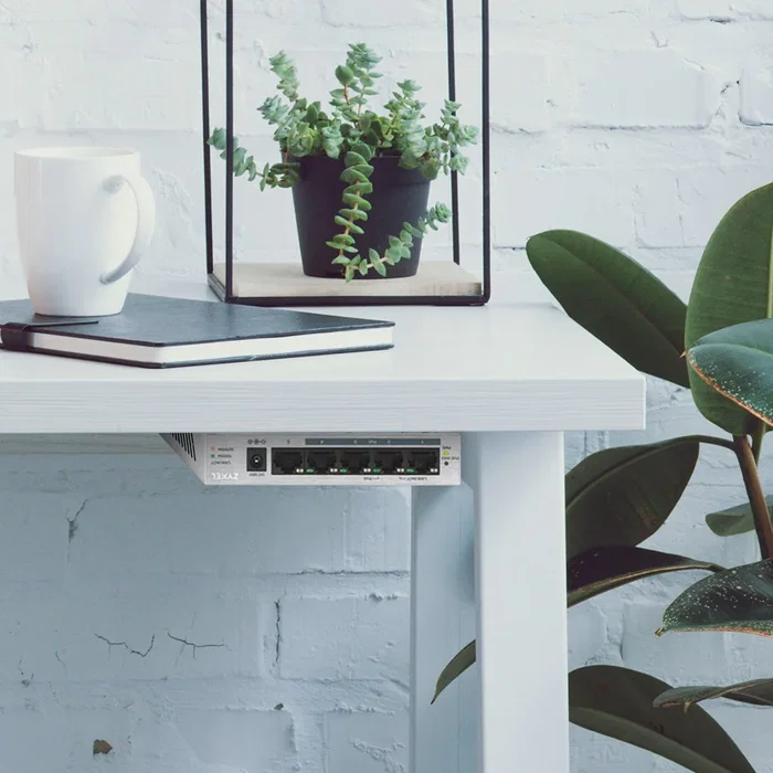 Zyxel Switch GS1005HP No Administrado 5 Puertos Gigabit Ethernet PoE+ 30W por Puerto, 60W Presupuesto Total, Color Plata