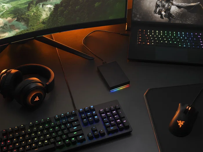 Seagate FireCuda STKL2000400 - Disco Duro Externo Portátil 2TB USB 3.0 para Juegos, con Iluminación LED RGB, Recuperación de Datos Rescue 3 Años