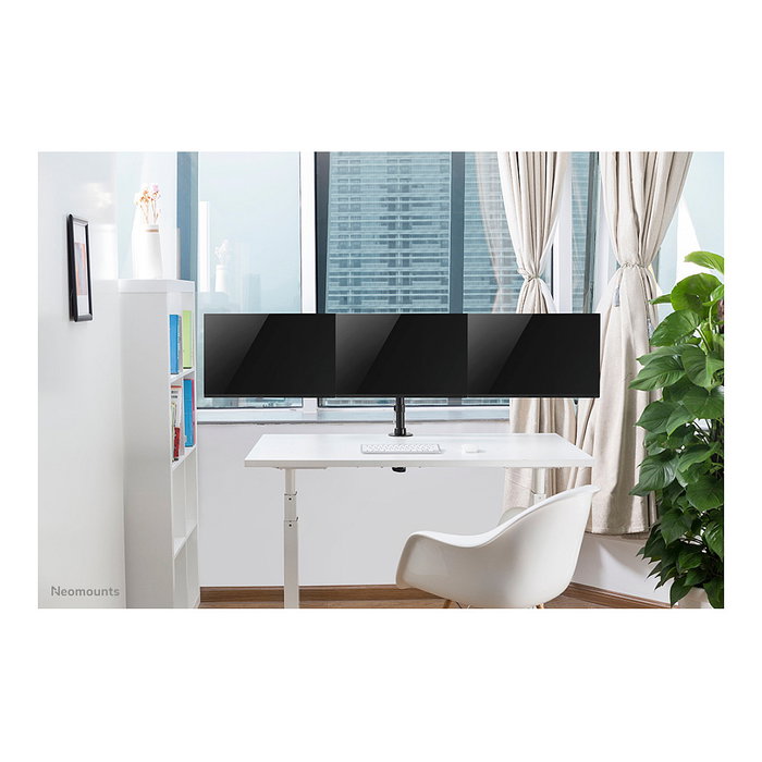 Neomounts NM-D135D3BLACK Soporte Brazo Triple para Monitores Planos 10-27" (68.6 cm), Montaje Pinza/Atornillado, Hasta 8 kg por Pantalla, Negro