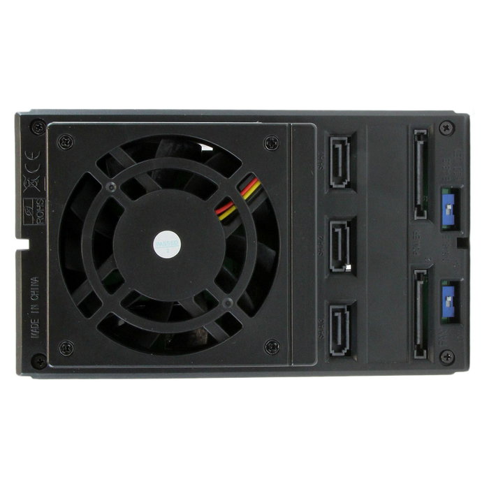 StarTech.com Backplane Móvil con 3 Bahías Hot-Swap para Discos SATA/SAS de 3.5 pulgadas HSB3SATSASBA StarTech.com Backplane Móvil con 3 Bahías Hot-Swap para Discos SATA/SAS de 3.5 pulgadas HSB3SATSASBA