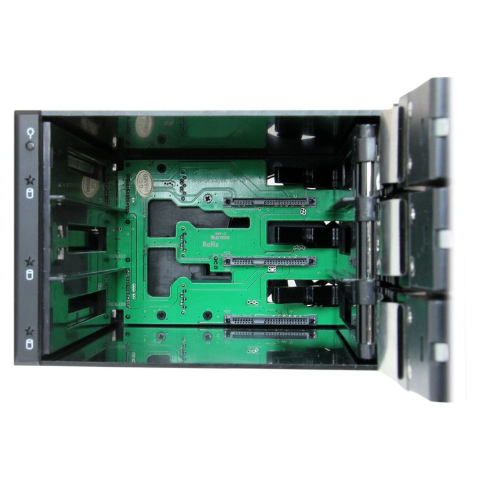 StarTech.com Backplane Móvil con 3 Bahías Hot-Swap para Discos SATA/SAS de 3.5 pulgadas HSB3SATSASBA StarTech.com Backplane Móvil con 3 Bahías Hot-Swap para Discos SATA/SAS de 3.5 pulgadas HSB3SATSASBA