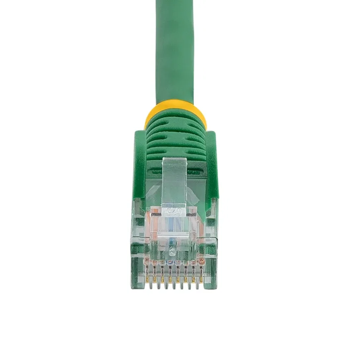 StarTech Cable de red Cat5e Ethernet 0.5m verde, con conectores RJ45 chapados en oro y protección Snagless, para Fast Ethernet 100 Mbps y PoE, U/UTP (UTP)