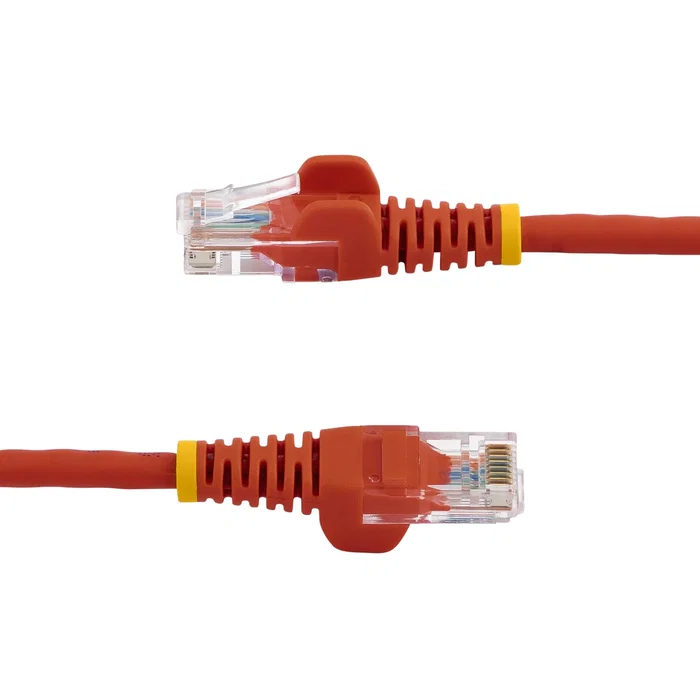StarTech Cable de Red Cat5e Ethernet 0.5m Rojo U/UTP - 45PAT50CMRD - Fast Ethernet 100 Mbps, PoE, Conectores RJ45 Snagless de Oro, Plug & Play