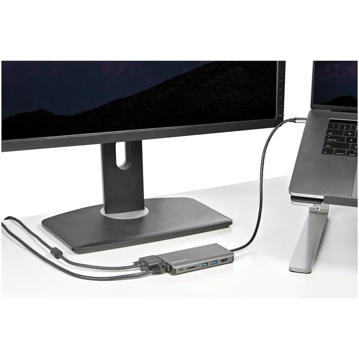 StarTech.com DKT30CHVAUSP Hub USB-C 8 en 1 con 100W Power Delivery, HDMI 4K, VGA, Ethernet Gigabit, Lector SD, 2x USB-A para MacBook, Windows, Chromebook, Portátil - Negro/Gris