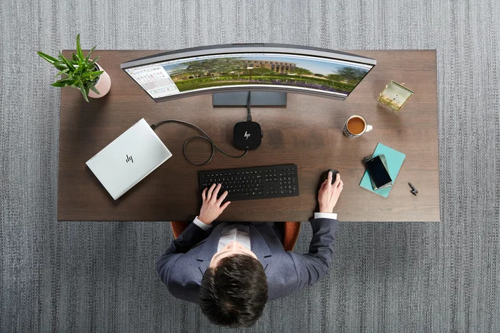 HP USB-C Dock G5 Estación de Acoplamiento 100W USB 3.2 Gen 1 con 2x DisplayPort, HDMI, 4x USB 3.0, LAN, Negro - Referencia 5TW10AA