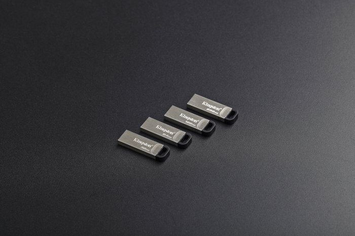 Kingston DataTraveler Kyson 64 GB USB 3.2 Gen 1 Plata Kingston DataTraveler Kyson 64 GB USB 3.2 Gen 1 Plata