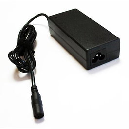 COOLBOX Cargador Automático 65W 14 Puntas para Portátil